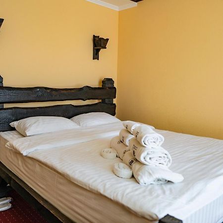 Dniprovskiy Dvir Stari Kodaky Kamer foto